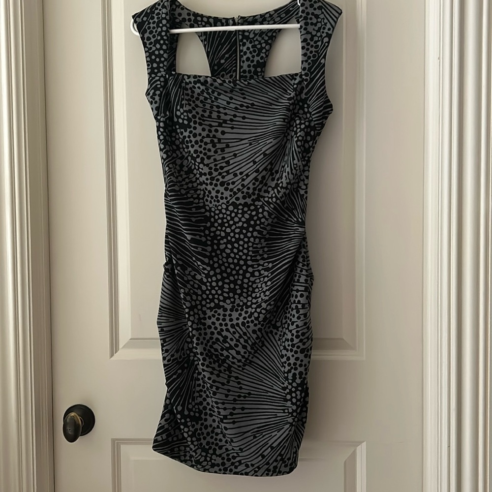 NWOT! Rubber Ducky zip back BodyCon Ruched pattern Dress cut outs back size L